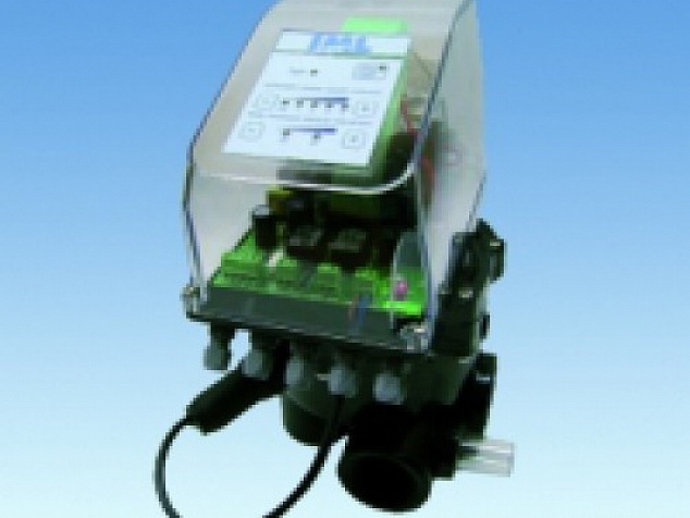 Автоматическая система управления фильтрацией с сенсорной панелью.